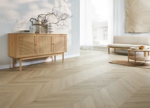 Rigid Klick-Vinyl Chevron-Fischgräten Johannes Oak 45°